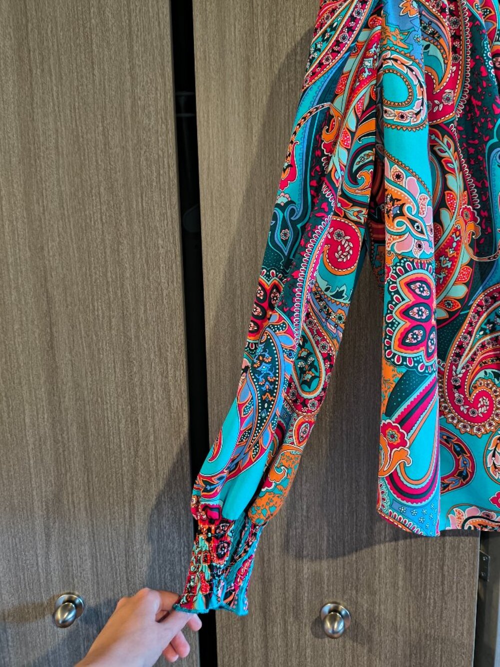 SHEIN Multi Color Blue Pink Boho Chic V-Neck Blouse Top Vacation Party Festival - Picture 7 of 8